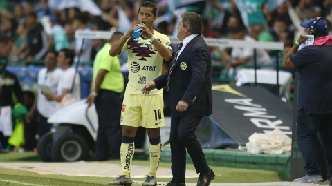 Miguel Herrera revienta a Giovani Dos Santos por sus constantes lesiones