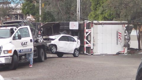 Triple volcadura en Tijuana