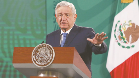 AMLO intimida a juez por frenar ley eléctrica