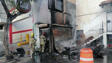 VIDEOS: Incendio en Plaza Fiesta