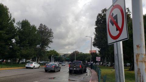 Conductores insisten en violar señalamientos viales