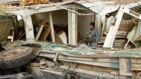 Explosión de coche bomba al oeste de Afganistán deja 8 muertos