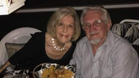 Tras 67 años de matrimonio, pareja muere el mismo día a causa del covid-19