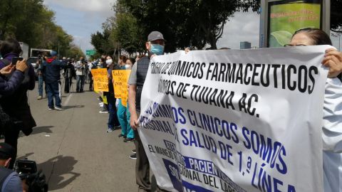 Salimos a trabajar con  temor a contagiarnos: Médicos sin vacuna para COVID