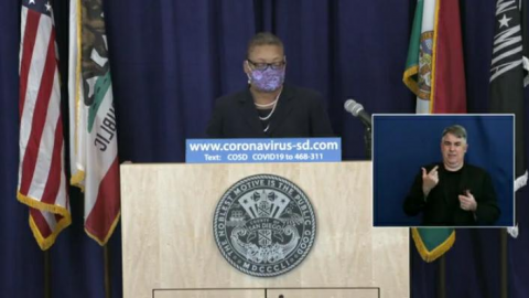 Mujer de San Diego da positivo a la variante brasileña de COVID-19