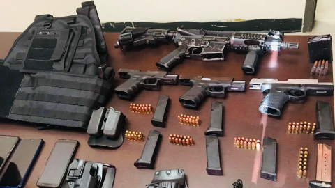 VINCULAN A PROCESO A CUATRO HOMBRES DETENIDOS CON ARMAS Y UNA PATRULLA