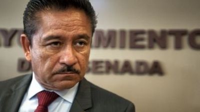 Van contra ex-alcalde de Ensenada