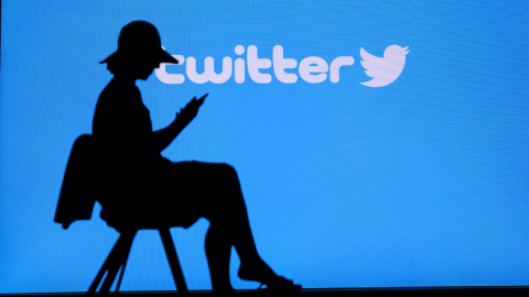 ¿Le copiará a Facebook? Twitter podría añadir reacciones con emoji a los tuits
