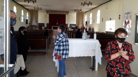 Poca afluencia en Iglesias católicas de Tijuana