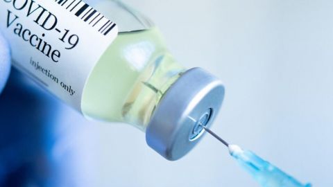 COVID: ¿Cuánto dura la protección de cada vacuna?