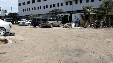 Reabren estacionamientos en Rosarito