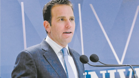 ''Que se deje venir'', dice Loret de Mola sobre dichos de AMLO sobre montajes