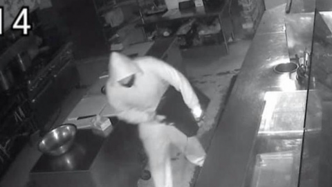 Hombre ofrece trabajo a ladrón que asaltó en su restaurante