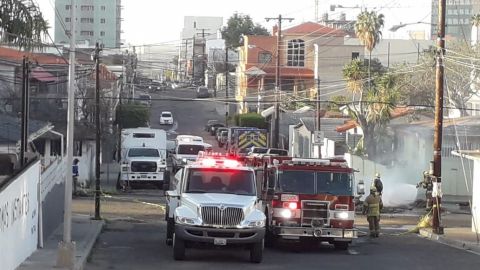 Fuerte fuga de gas obliga evacuar familias  Empleados de Z gas resultaron herido