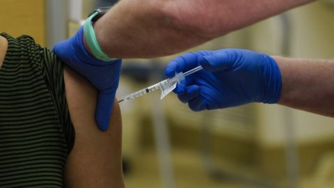 Si eres mayor de 16 años ya puedes vacunarte en San Diego
