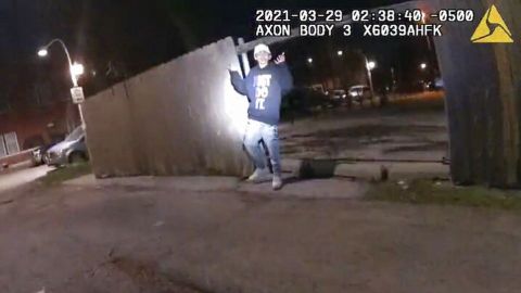 Matan a menor en Chicago y difunden video; piden juzgar a policía que disparó