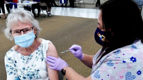 Reportan vacunación fluida en Tijuana