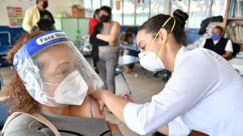 Vacunación en Tijuana en el Instituto de Movilidad