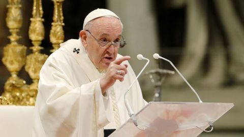 Papa elimina privilegios para cardenales y obispos del Vaticano en juicios