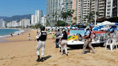 Mueren ahogados dos turistas en playas de Acapulco