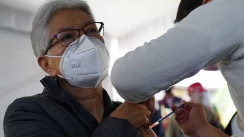 Con 604 mil 65 dosis, México rompe récord de vacunas aplicadas en un día: Gatell