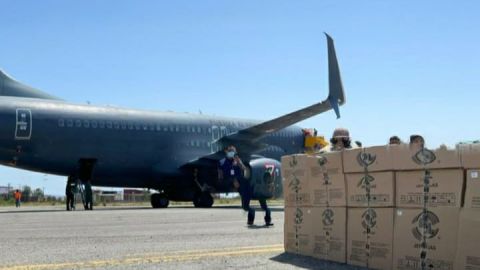 Arribaron a Base Aérea Militar de Tijuana 31 Mil 200 Dosis de SINOVAC