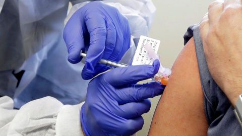 Continúa jornada de vacunación hoy martes 18 de mayo: Alejandro Ruiz Uribe