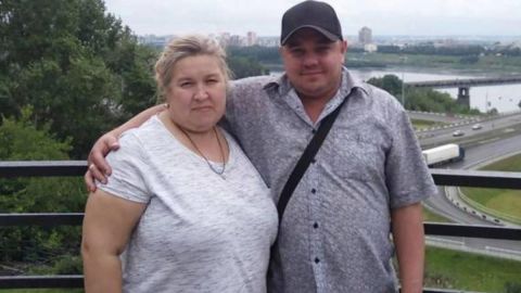 Mujer de 110 kilos mató a su esposo sentándose en él; no quería que se fuera