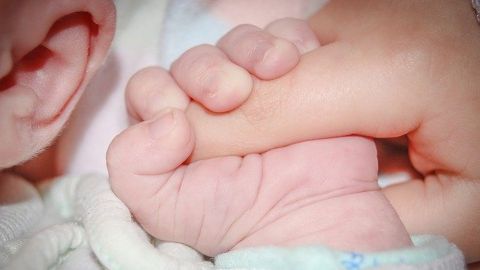Médicos reportan el primer nacimiento de un bebé con tres penes en Irak