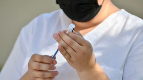 Reinicia vacunación anti-covid 19 en Mexicali este viernes