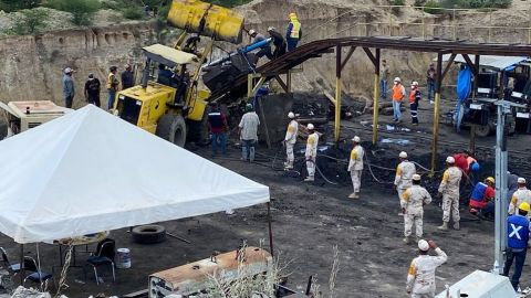 Rescatan sexto cuerpo de trabajador atrapado tras derrumbe en mina en Múzquiz