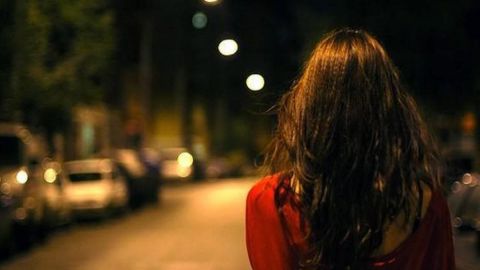 Mujeres seguras por la noche; buscan toque de queda a los hombres en Reino Unido