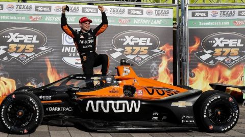El mexicano ’Pato’ O’Ward triunfa en Detroit y es líder en la IndyCar