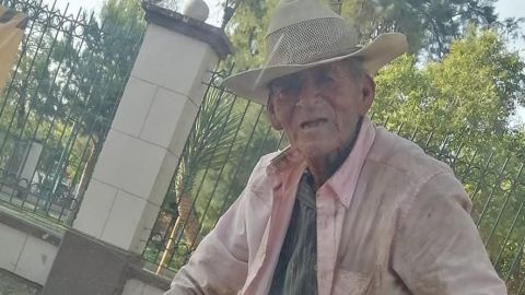 Adoptaron a un abuelito de 108 años que vivía en la calle