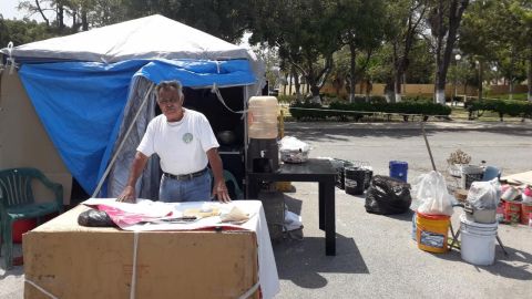 Ciudadanos acampan para recuperar el parque Benito Juárez
