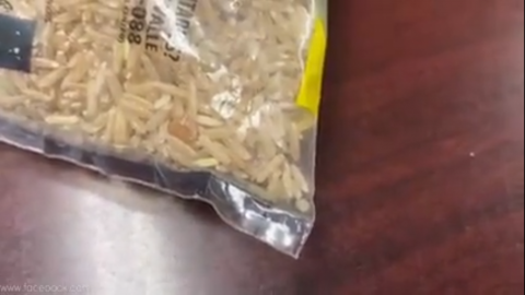 Detectan paquete de arroz con gusanos en supermercado de Mexicali