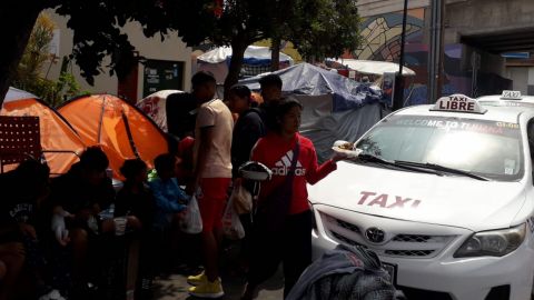 Taxistas afectados por el campamento migrante