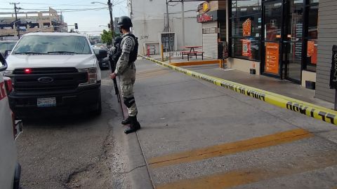 Atacan con disparos a un hombre en una pizzería de Zona Centro
