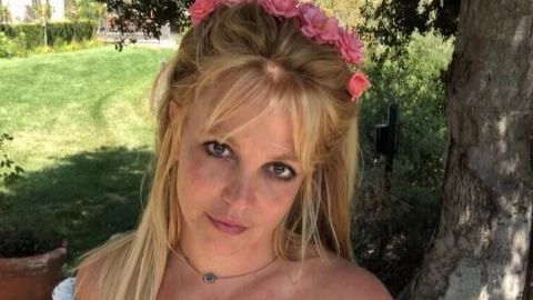 Britney Spears impacta al presumir su espectacular figura en lencería roja