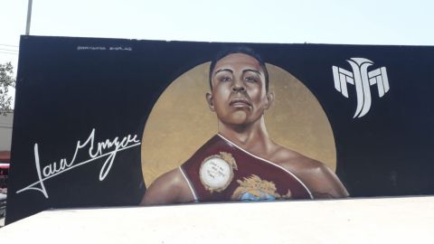 Alcaldesa de Tijuana reconoce a campeón mundial de box, Jaime Munguia