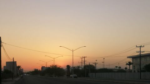 ¡Sudan la gota gorda!; sin electricidad ni aire acondicionado en Mexicali