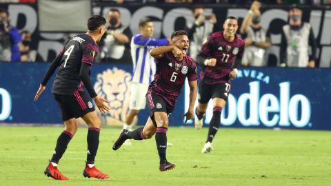 México avanza a semifinales de la Copa Oro derrotando 3-0 a Honduras