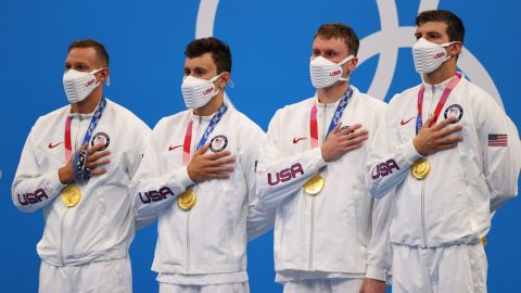 Estados Unidos ganó el oro en natación relevo 4x100 libre masculino