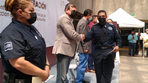 Policías Municipales de Tijuana lograron graduarse de la preparatoria