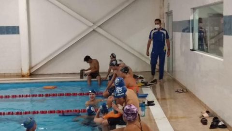 Sí regresó Fernández Pinto como entrenador de natación al CAR