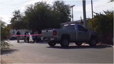 Hallan cadáver al interior de la cajuela de una camioneta pick-up en Mexicali
