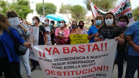 Médicos y enfermeras exigieron a Gobernador Bonilla el pago del bono Covid