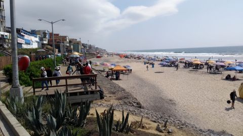 Playas de Tijuana abarrotado, más de lo habitual