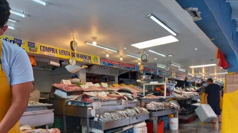 ''Mercado Negro'' de Ensenada se resiste a desaparecer