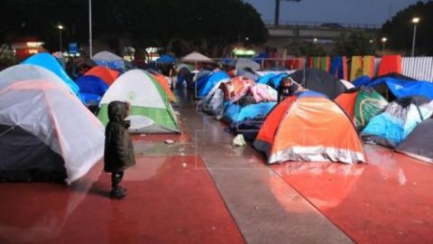 Solicitantes de asilo político seguirán esperando en México: EEUU